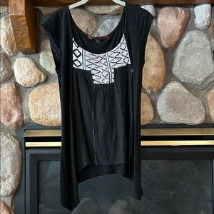 Anthro | A Common Thread Beaded Front Cap Sleeve Shark-Bite Hem Top, Size S